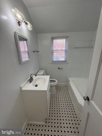 374 CHAPLIN ST SE, Washington, DC 20019