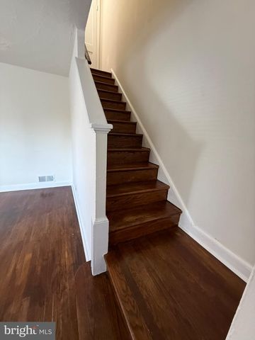 374 CHAPLIN ST SE, Washington, DC 20019