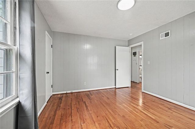 12701 Grandview Road, Grandview, MO 64030