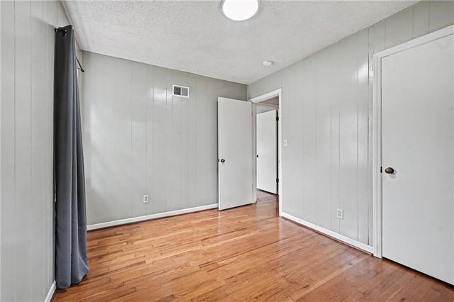 12701 Grandview Road, Grandview, MO 64030
