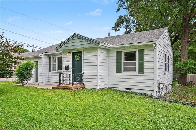 12701 Grandview Road, Grandview, MO 64030