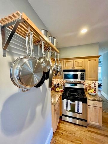 271 K Street 2, Boston, MA 02127