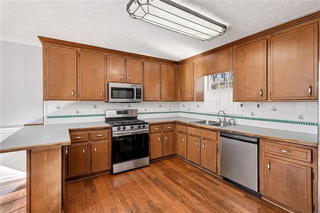 612 The General Avenue, Woodstock, GA 30189