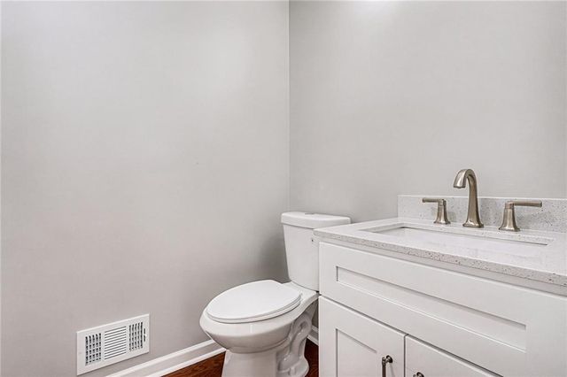 612 The General Avenue, Woodstock, GA 30189