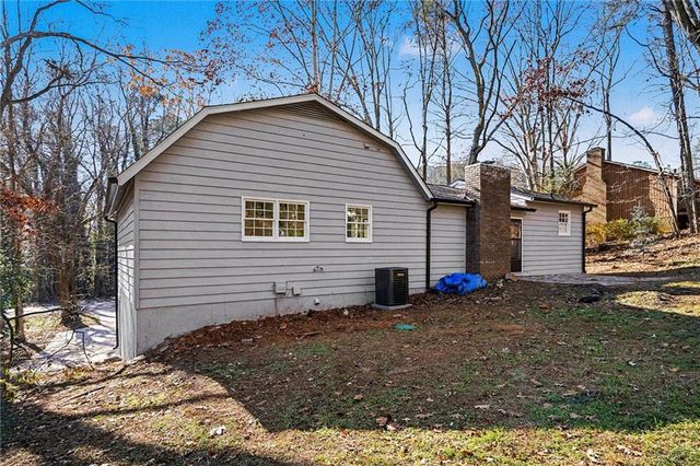 612 The General Avenue, Woodstock, GA 30189