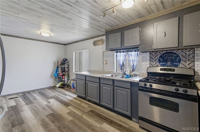 3072 E Hearne Avenue, Kingman, AZ 86409