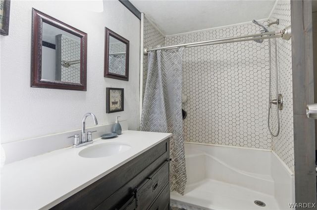 3072 E Hearne Avenue, Kingman, AZ 86409