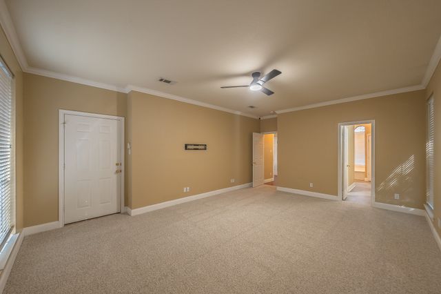 816 S Havenwood Lane, Fort Worth, TX 76112