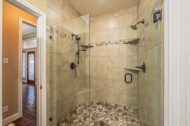 816 S Havenwood Lane, Fort Worth, TX 76112