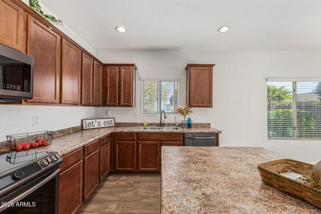 1052 W PAISLEY Drive, San Tan Valley, AZ 85143