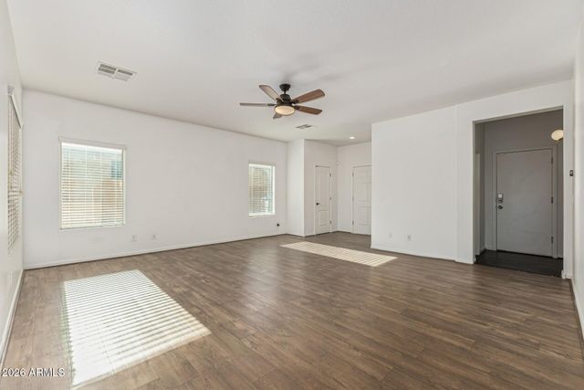 1052 W PAISLEY Drive, San Tan Valley, AZ 85143