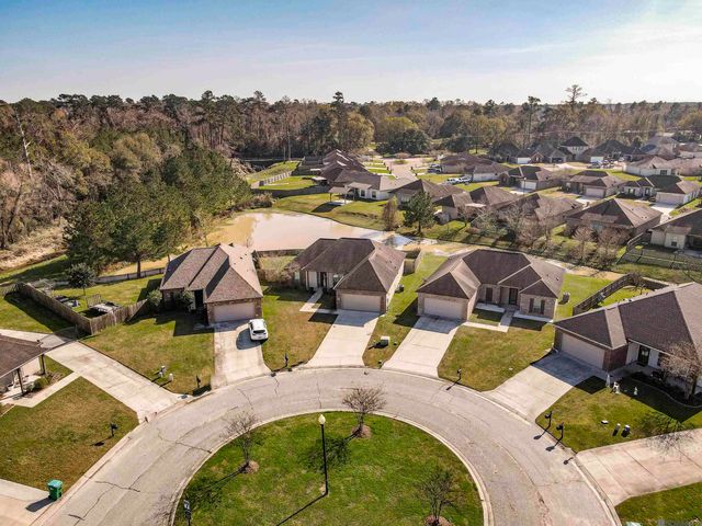 10806 Fenway Ln, Denham Springs, LA 70726