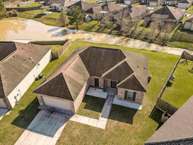 10806 Fenway Ln, Denham Springs, LA 70726