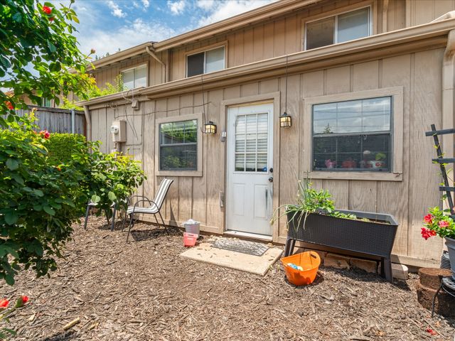 11926 Leisure Drive, Dallas, TX 75243