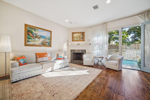 2207 Dunraven Lane, Houston, TX 77019