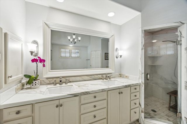 2207 Dunraven Lane, Houston, TX 77019