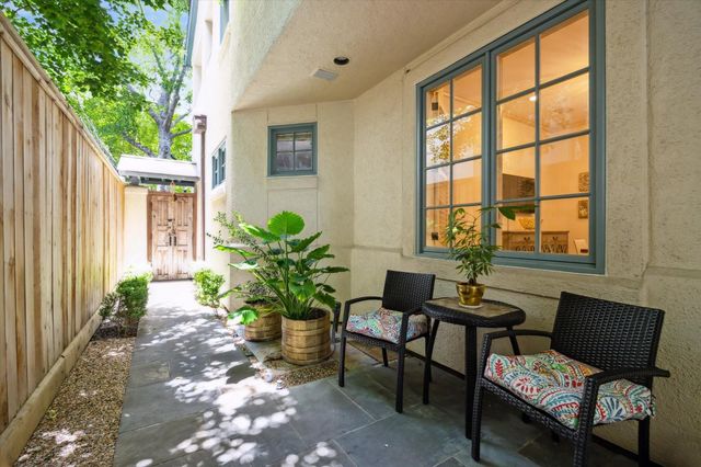 2207 Dunraven Lane, Houston, TX 77019