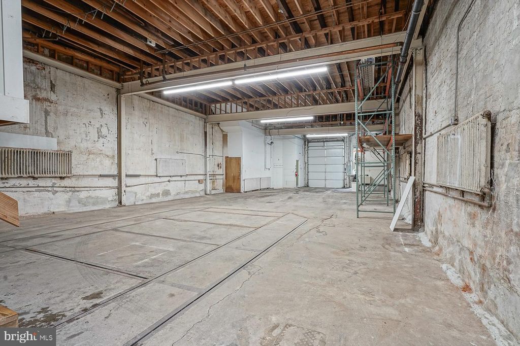 317 DICKINSON ST #WAREHOUSE, PHILADELPHIA, PA 19147 — exterior