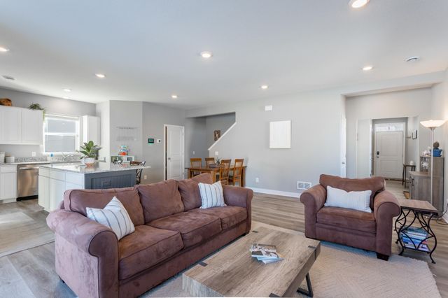 20983 Flaxton Lane, Farmington, MN 55024