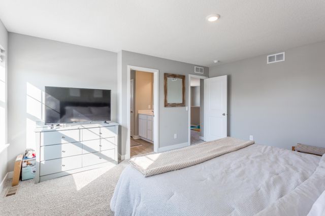 20983 Flaxton Lane, Farmington, MN 55024