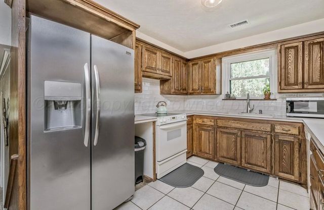 101 JYNTEEWOOD Drive, Canyon, TX 79015