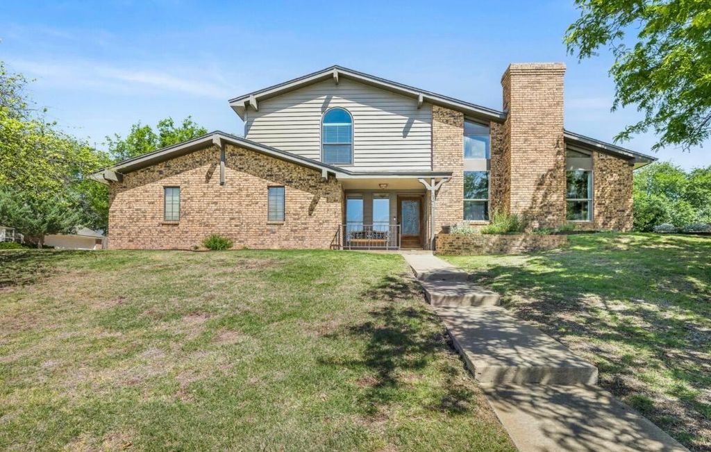 101 JYNTEEWOOD Drive, Canyon, TX 79015