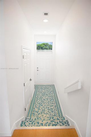 1998 NE 7th Street 104, Deerfield Beach, FL 33441