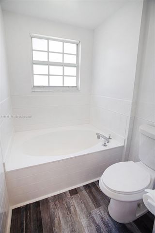 1998 NE 7th Street 104, Deerfield Beach, FL 33441