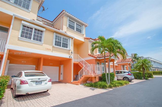 1998 NE 7th Street 104, Deerfield Beach, FL 33441