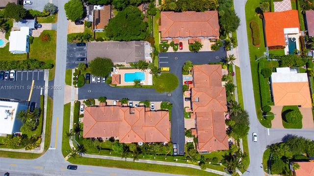 1998 NE 7th Street 104, Deerfield Beach, FL 33441