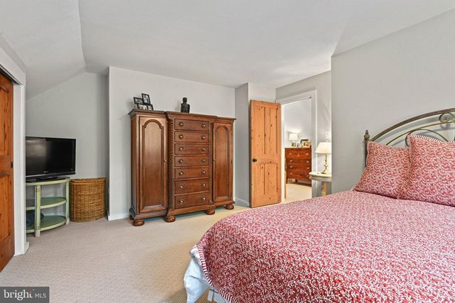 9126 POTOMAC RIDGE RD, Great Falls, VA 22066
