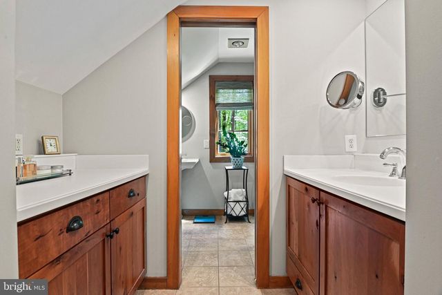 9126 POTOMAC RIDGE RD, Great Falls, VA 22066