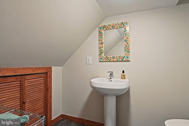 9126 POTOMAC RIDGE RD, Great Falls, VA 22066