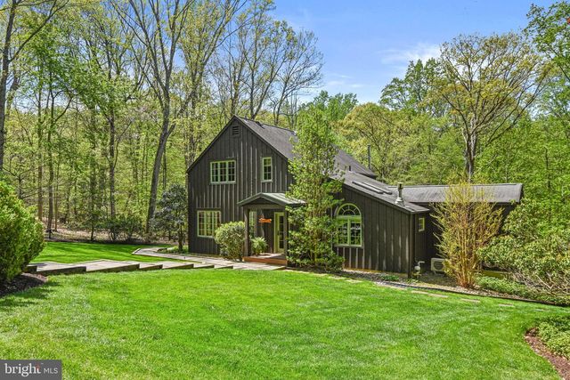 9126 POTOMAC RIDGE RD, Great Falls, VA 22066