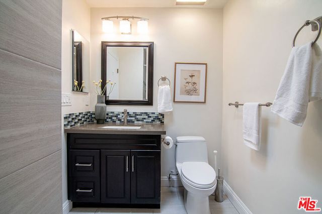 1434 Greenfield Avenue 303, Los Angeles, CA 90025