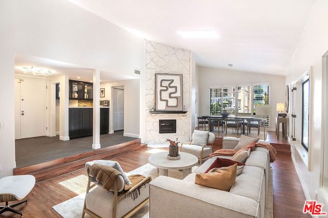 1434 Greenfield Avenue 303, Los Angeles, CA 90025