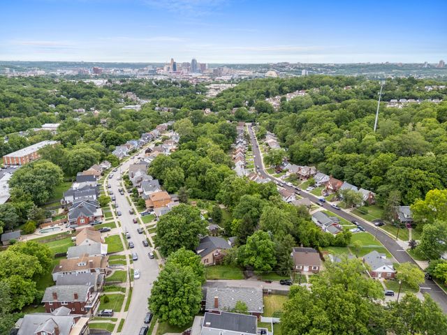 316 Linden Avenue, Southgate, KY 41071