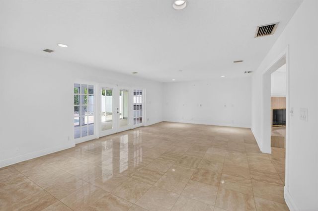 8044 Twin Lake Drive, Boca Raton, FL 33496