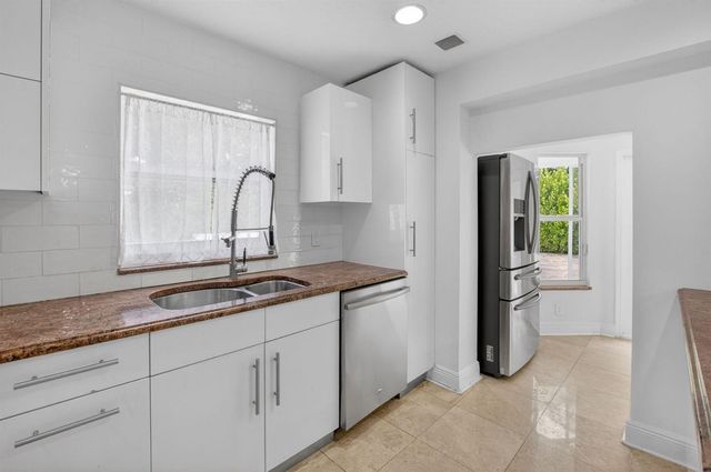 8044 Twin Lake Drive, Boca Raton, FL 33496