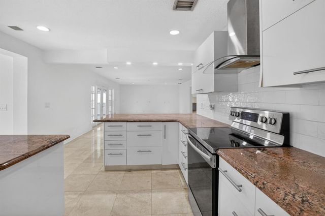 8044 Twin Lake Drive, Boca Raton, FL 33496