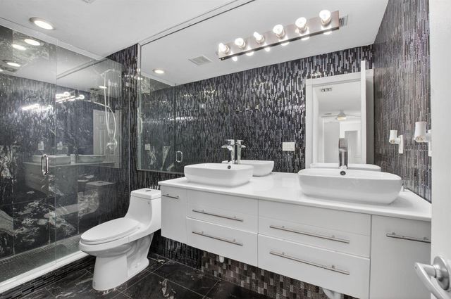 8044 Twin Lake Drive, Boca Raton, FL 33496