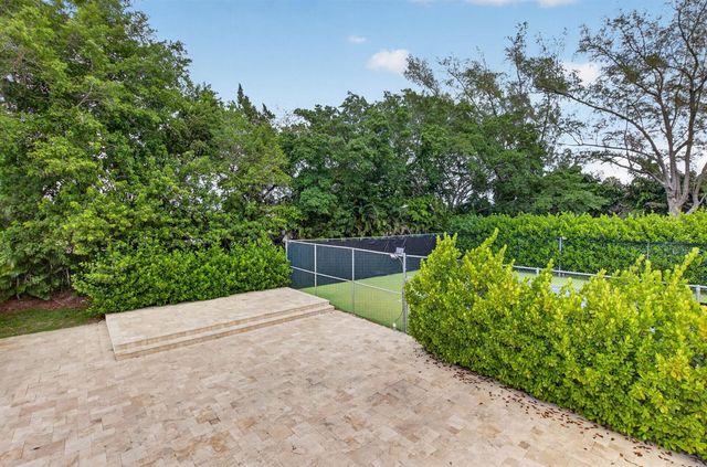 8044 Twin Lake Drive, Boca Raton, FL 33496