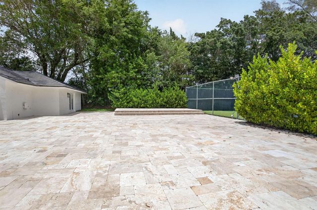 8044 Twin Lake Drive, Boca Raton, FL 33496