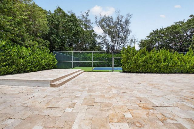 8044 Twin Lake Drive, Boca Raton, FL 33496