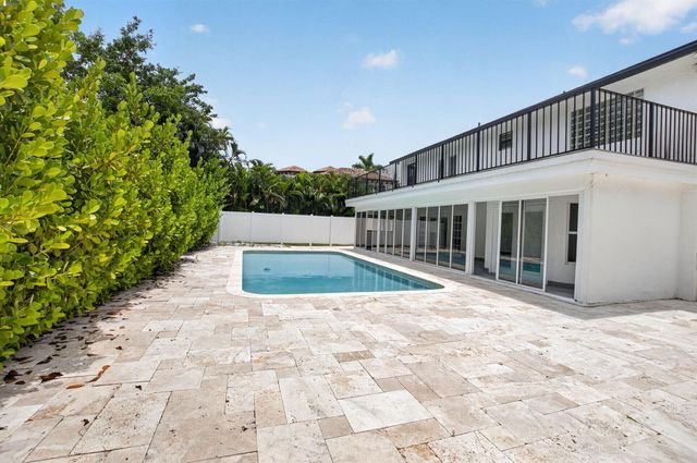8044 Twin Lake Drive, Boca Raton, FL 33496