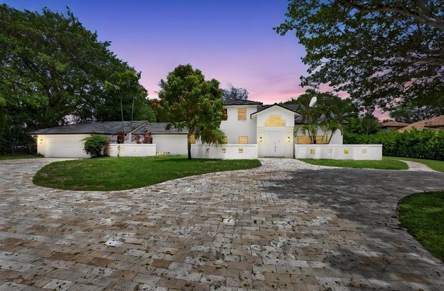 8044 Twin Lake Drive, Boca Raton, FL 33496
