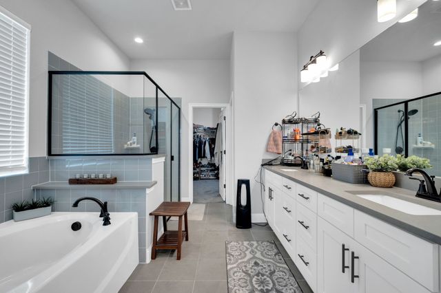 150 Highgate Drive, Venus, TX 76084