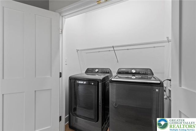 32 West Market Street 2nd Floor, Bethlehem City, PA 18018