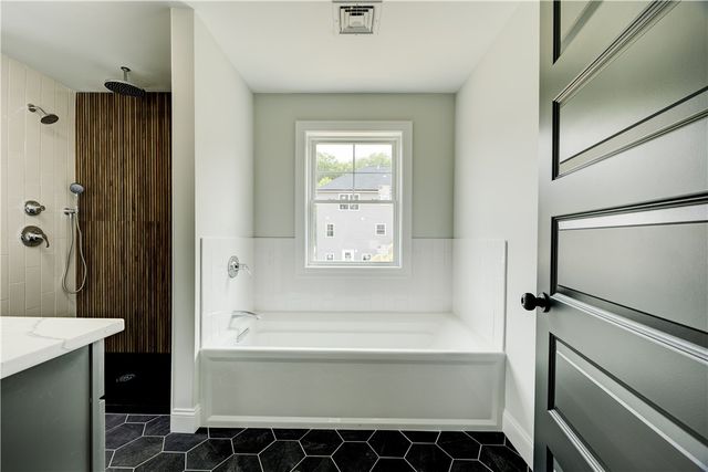 212 St Louis Avenue, Woonsocket, RI 02895