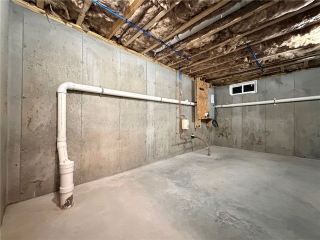 212 St Louis Avenue, Woonsocket, RI 02895